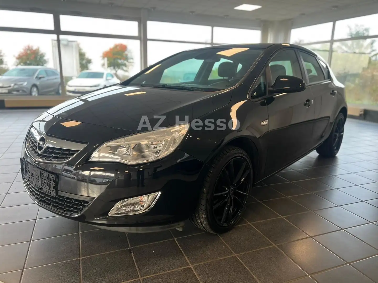 Opel Astra J Lim. 5-trg. Edition*TÜVNEU*INSPNEU Schwarz - 2