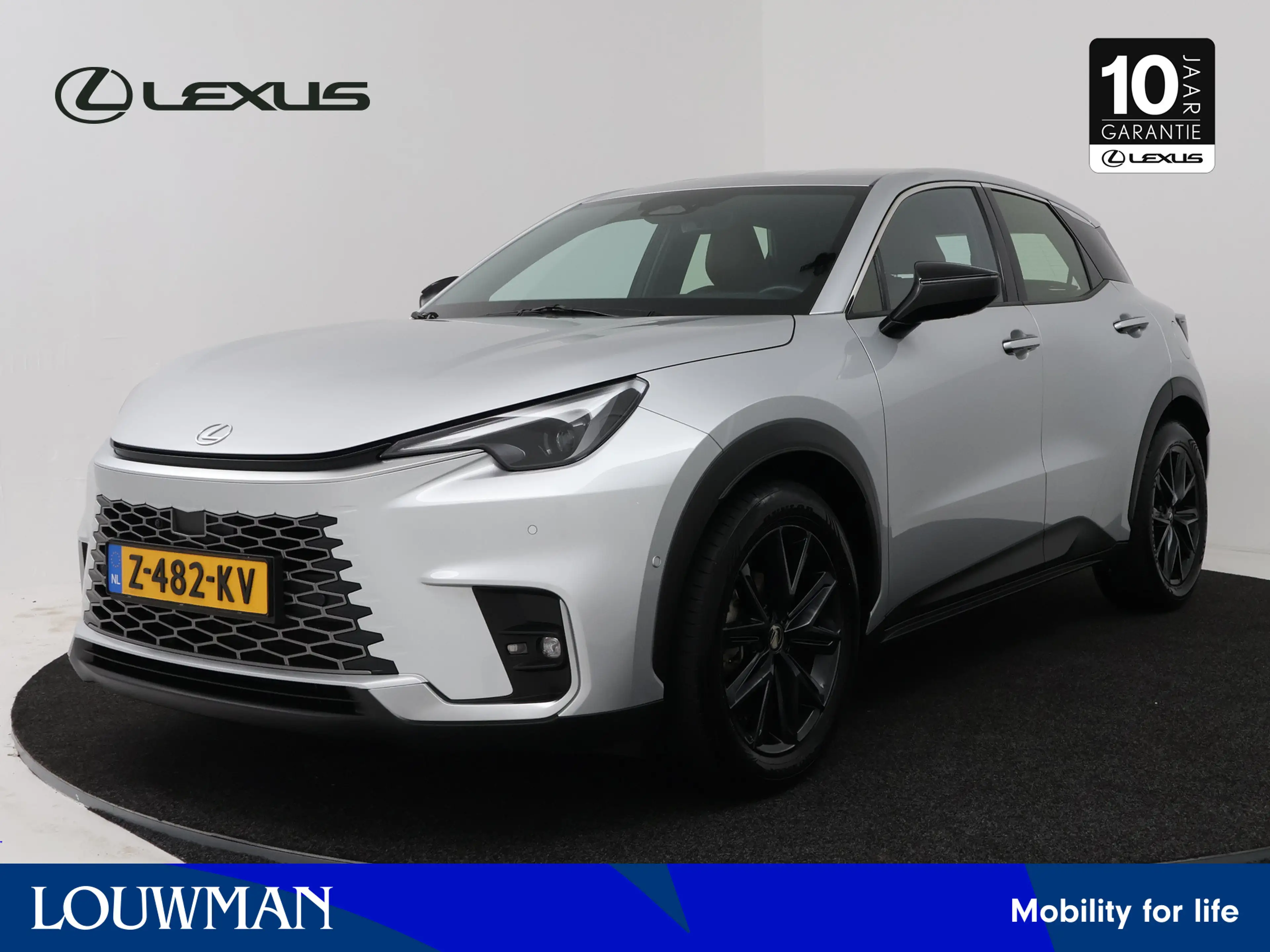 Lexus LBX 1.5 Relax 2WD | Advanced Pack |