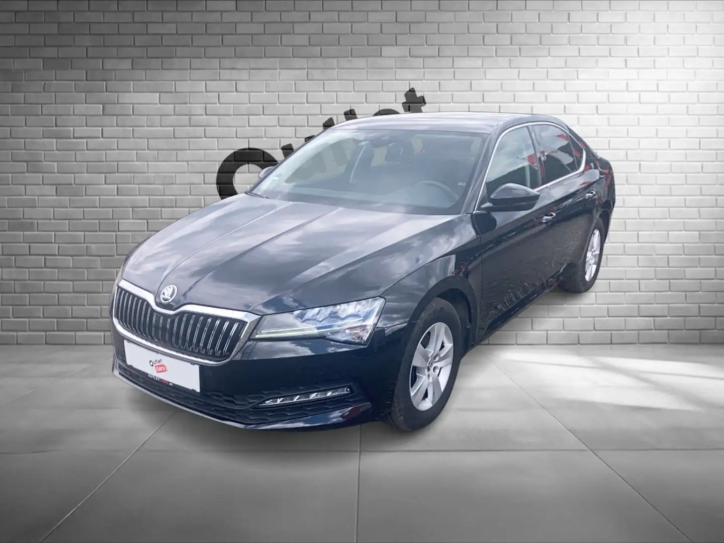 Skoda Superb 2.0 TDI Ambition AHK+LED+NAVI+KeyLess+LM Noir - 1