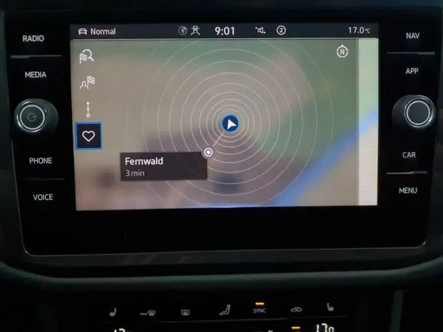 Volkswagen Tiguan view 12