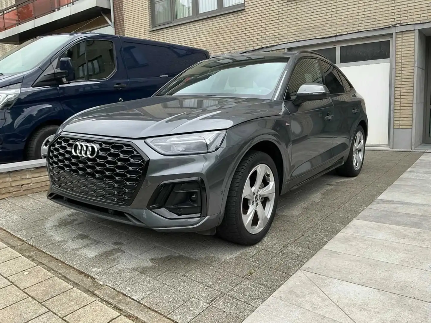 Audi Q5 35 Sportback - 1