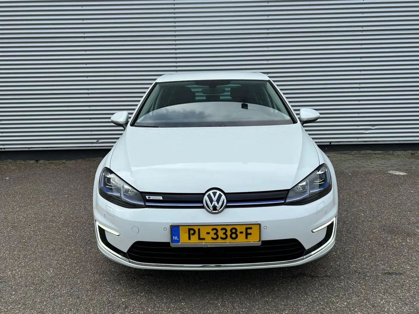 Volkswagen e-Golf € 12.940,- inclusief subsidie particulier / Virtua Biały - 2