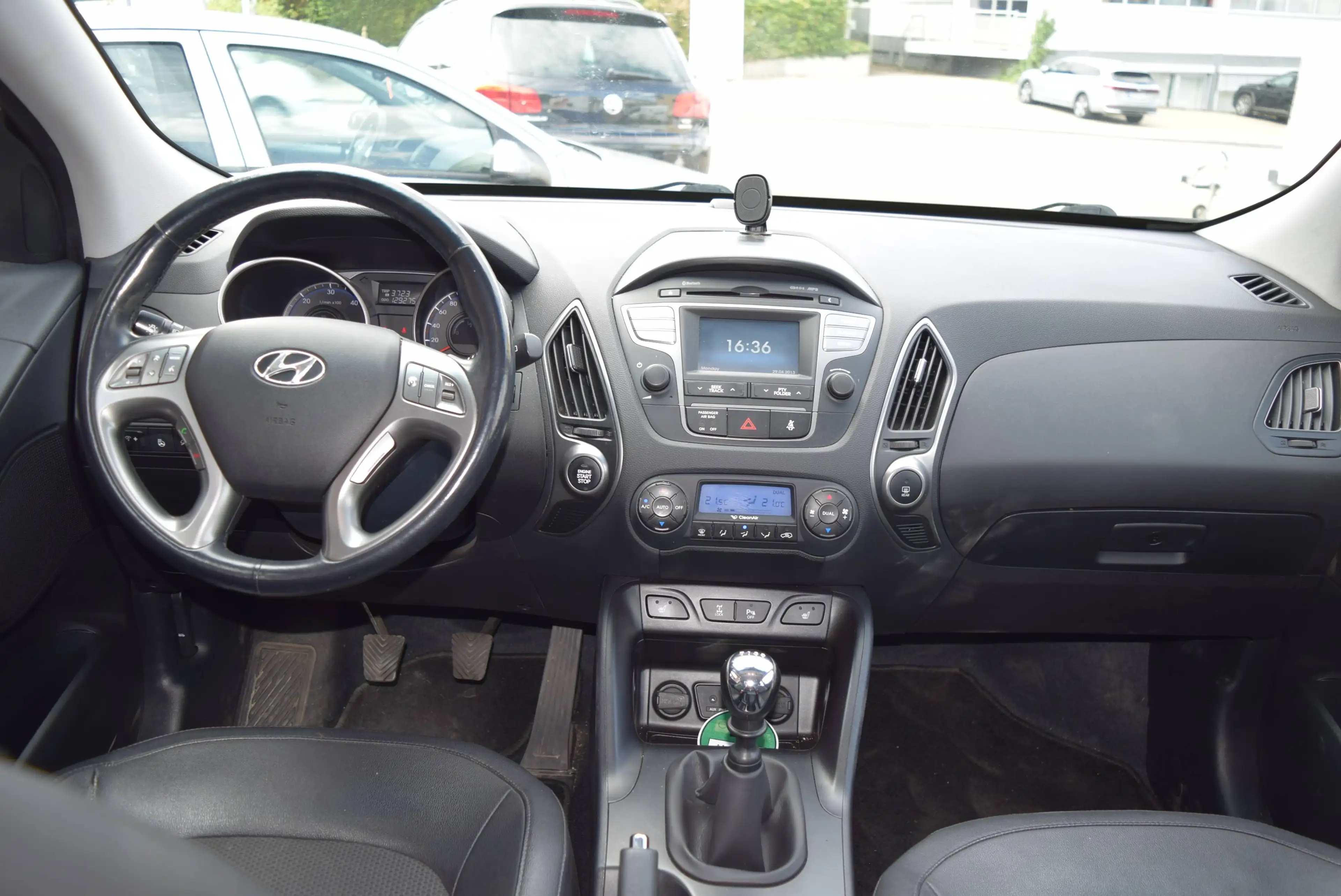Hyundai iX35 Style 4WD — photo 12