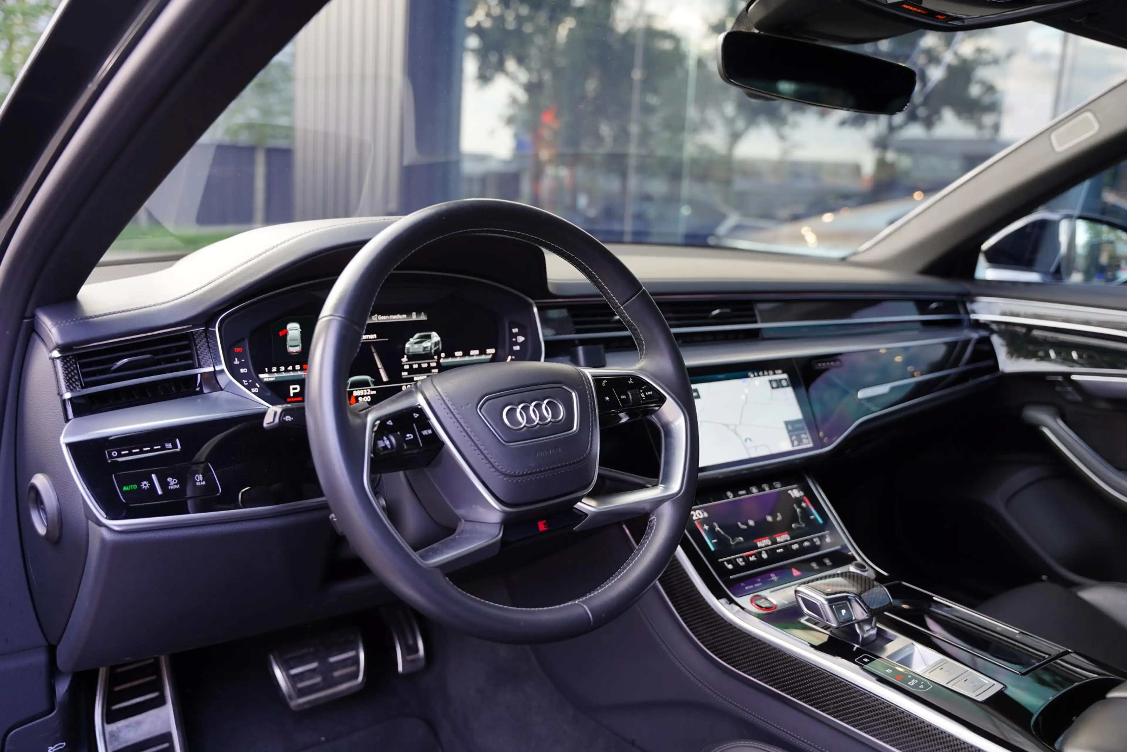 Audi S8 4.0 TFSI Quattro B&O / Active Chassis / NL-Auto — photo 4