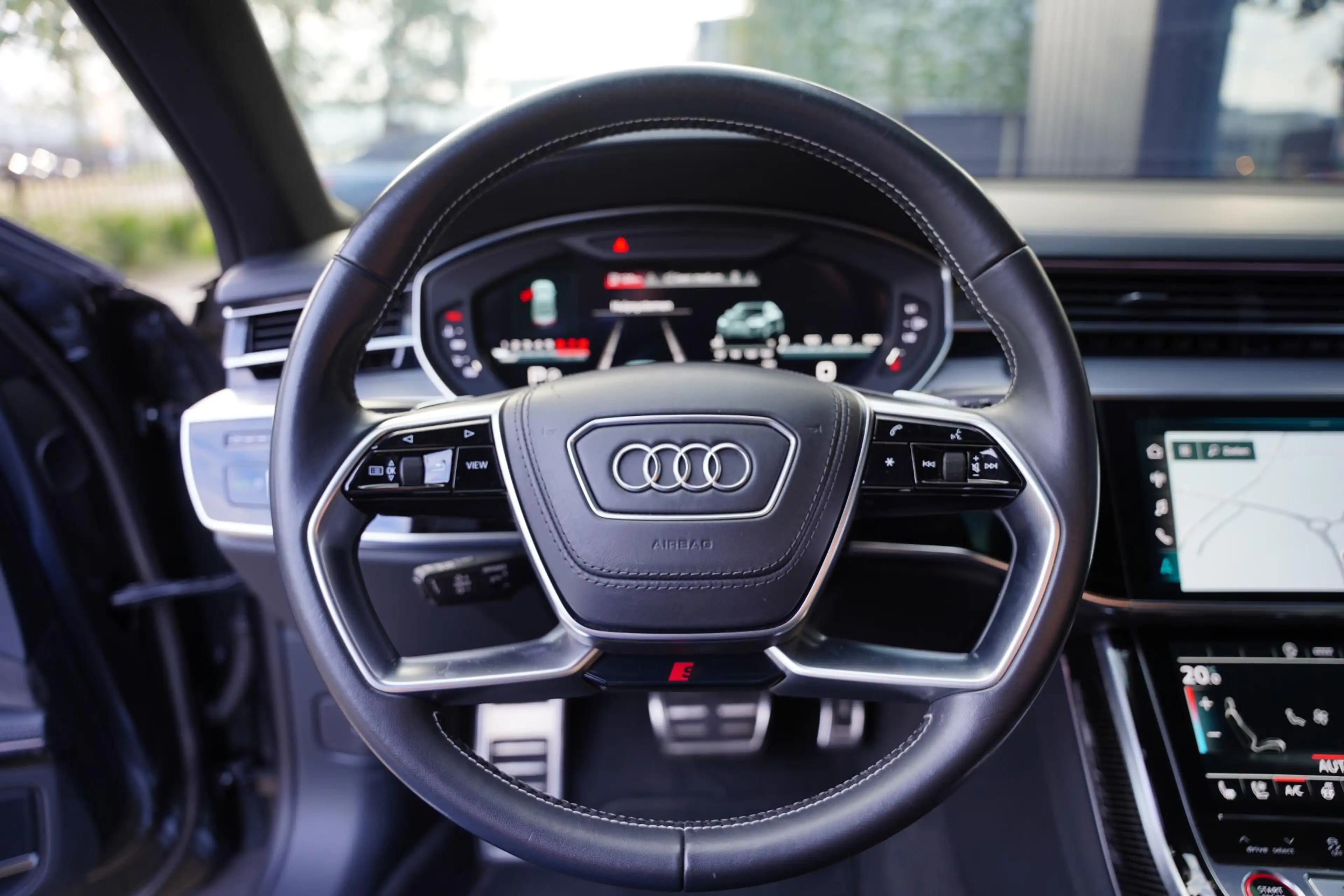 Audi S8 4.0 TFSI Quattro B&O / Active Chassis / NL-Auto — photo 10