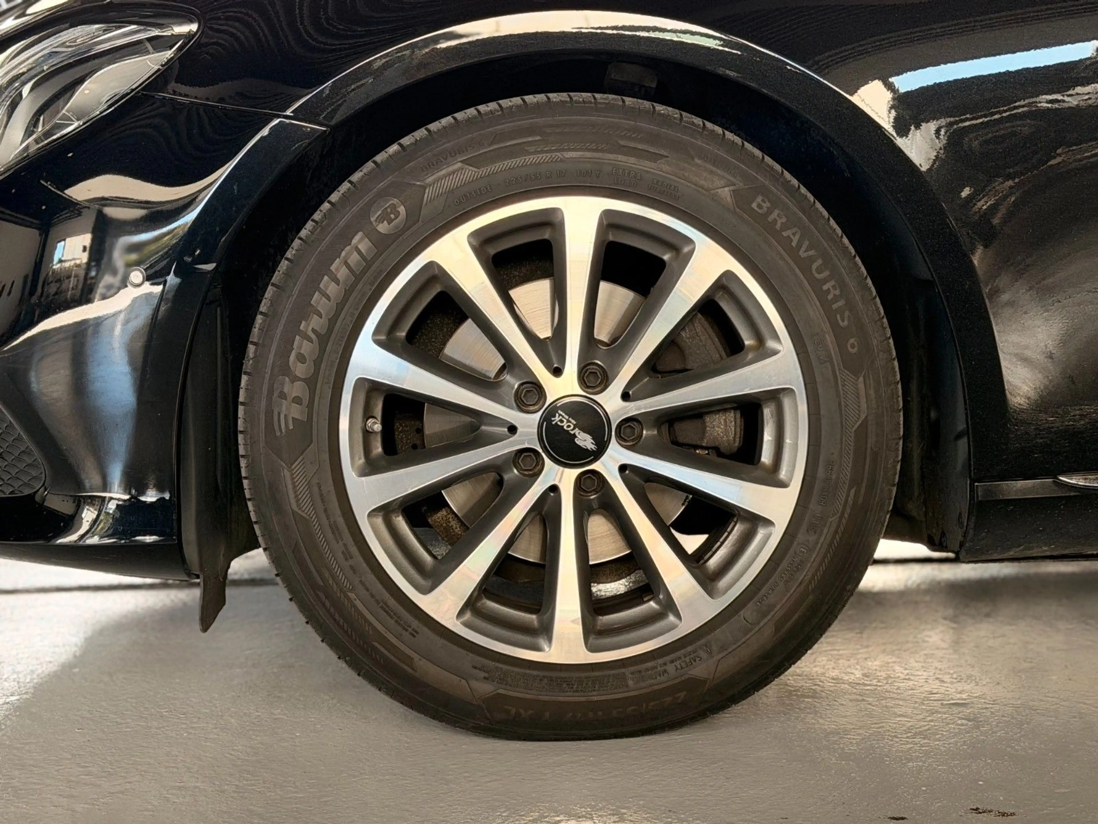 Mercedes-Benz E 220 d Avantgarde Pano Widescreen Brmst LED — photo 8