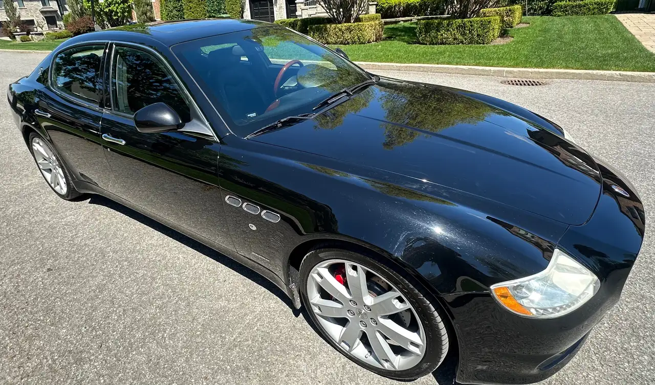 Maserati Quattroporte снимка Maserati Quattroporte