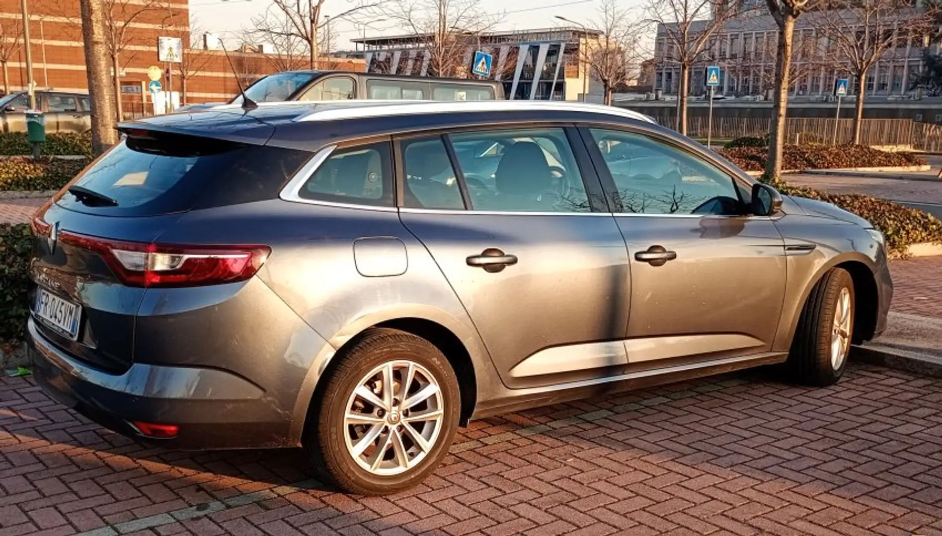 Renault Megane Megane IV 2016r Sporter 1.5 dci Business 110cv edc - 2