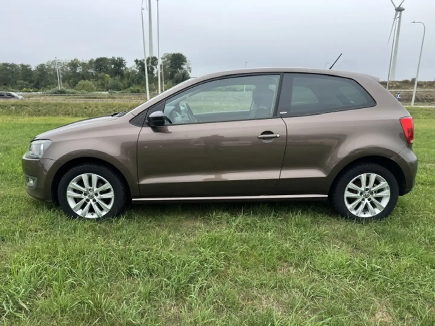 Volkswagen Polo Polo 1.2i Style / Garantie 12m. Bronze - 2