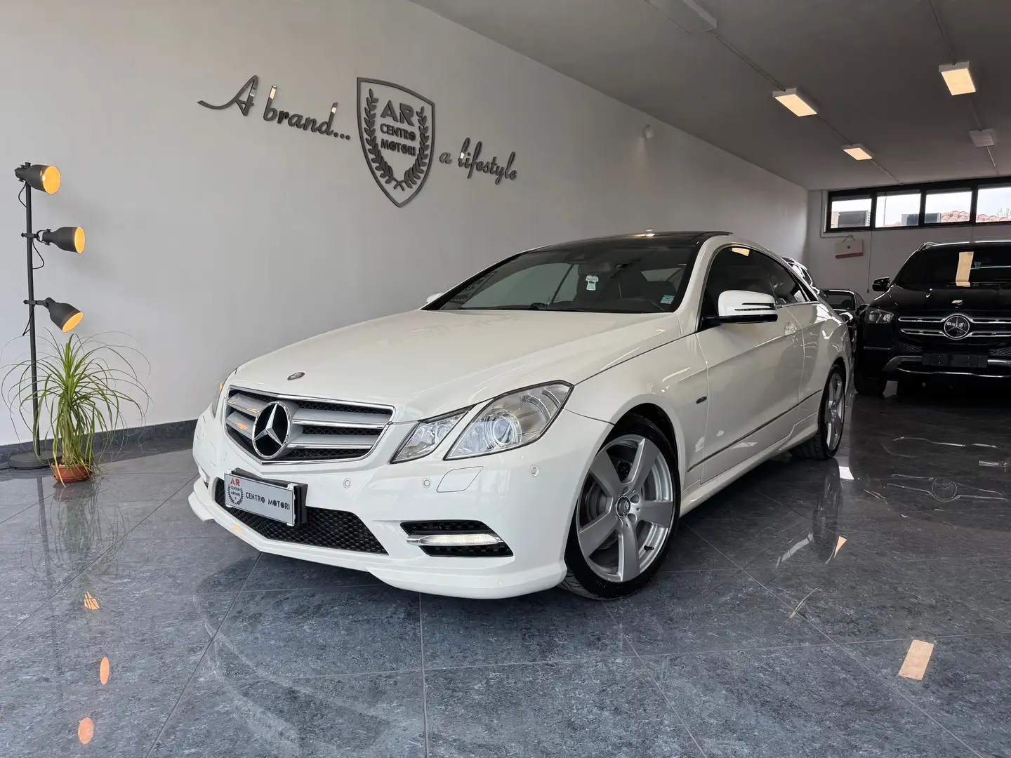 Mercedes-Benz E 220 cdi Amg Avantgarde Tetto Led Tagliandi Stupenda Blanc - 1