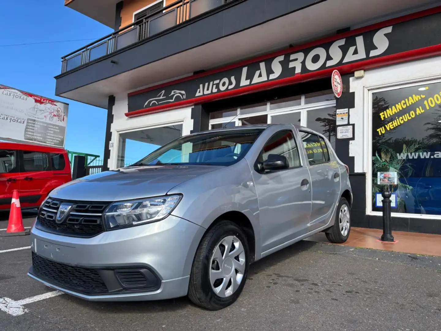 Dacia Sandero 1.0 Access 55kW Gris - 1