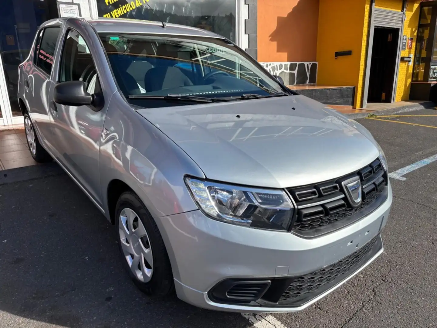 Dacia Sandero 1.0 Access 55kW Gris - 2