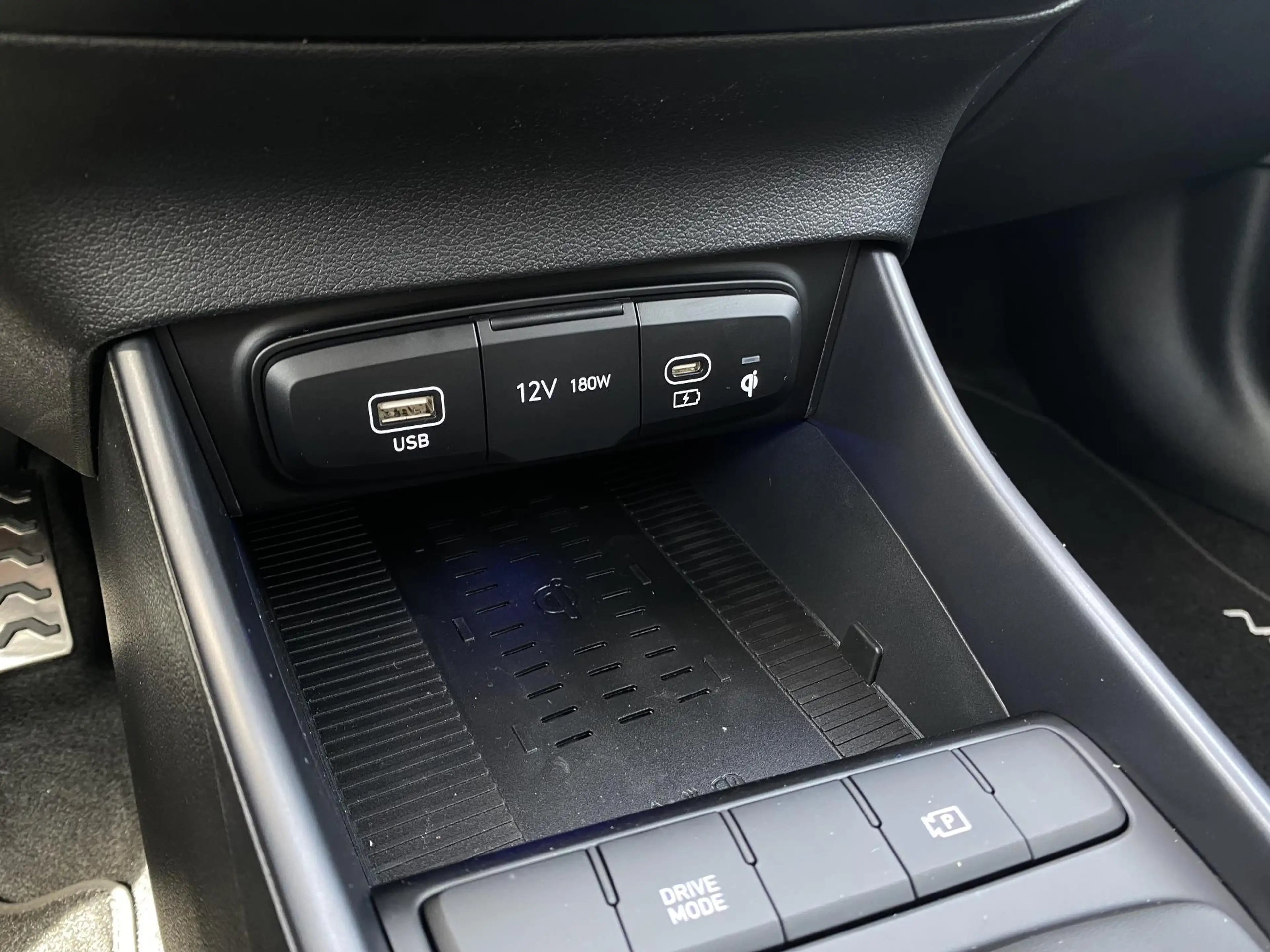 Hyundai BAYON 1.0 T-GDI Comfort / Apple carplay & Android Auto / — photo 30