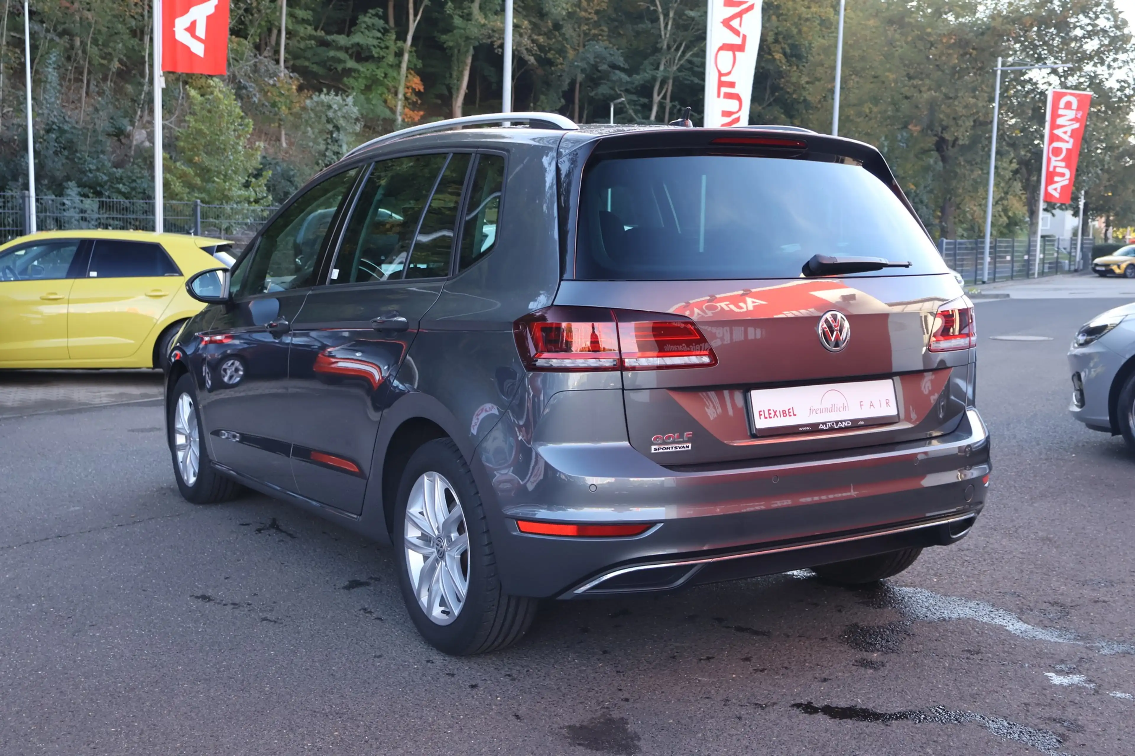 Volkswagen Golf Sportsvan VII 1.5 TSI LED Navi ACC Tempomat — photo 3