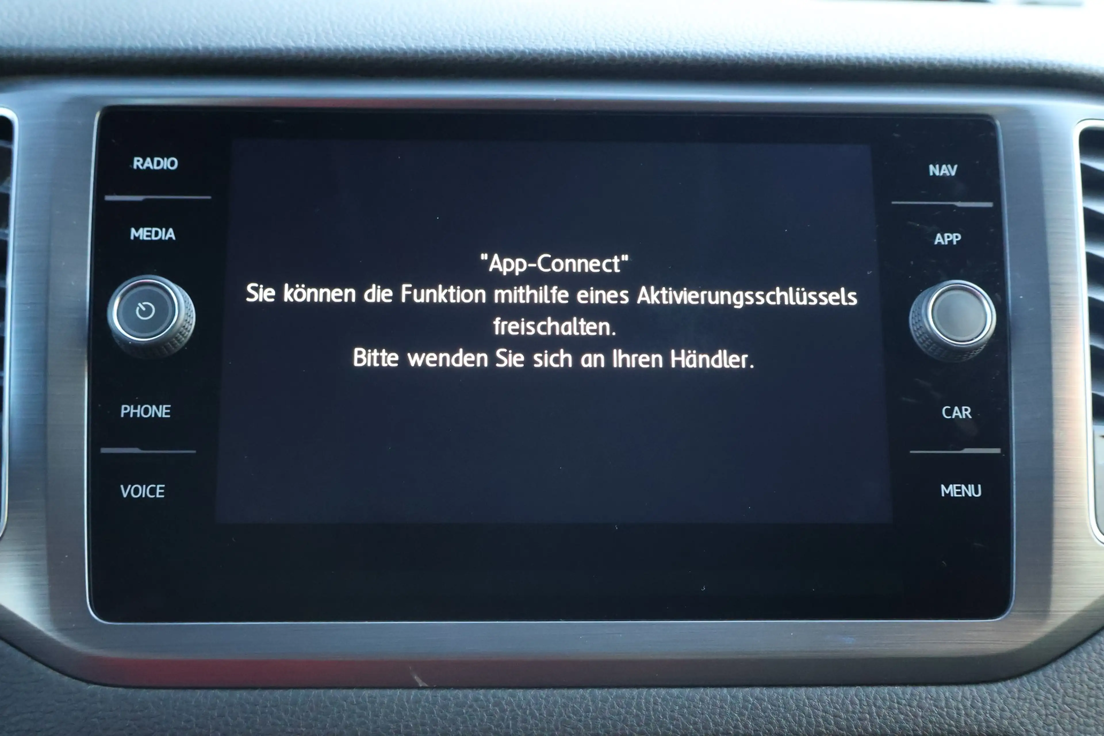 Volkswagen Golf Sportsvan VII 1.5 TSI LED Navi ACC Tempomat — photo 15