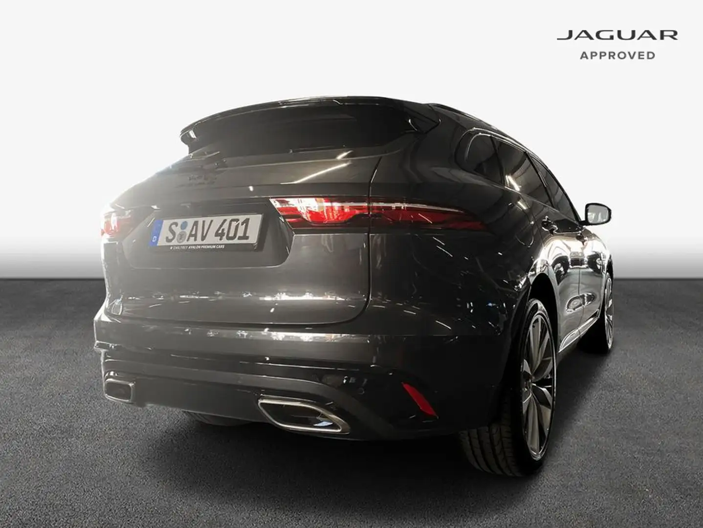 Jaguar F-Pace P400 AWD Sport Šedá - 2