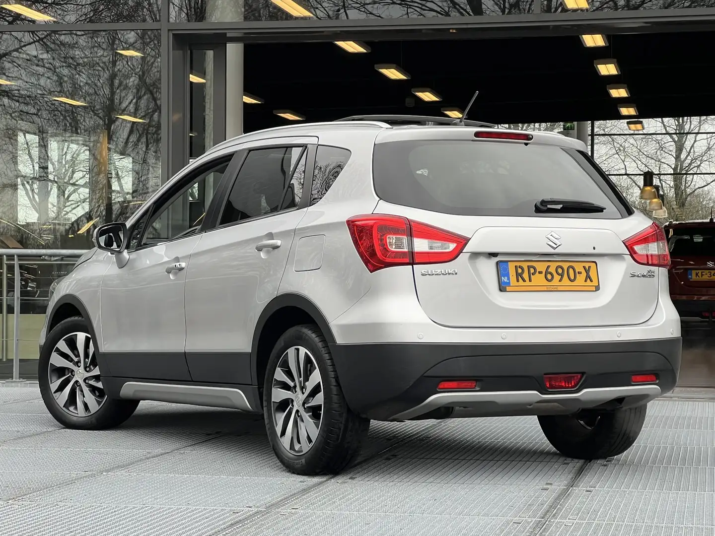 Suzuki S-Cross 1.0 Boosterjet High Executive | Schuifkanteldak | Gris - 2