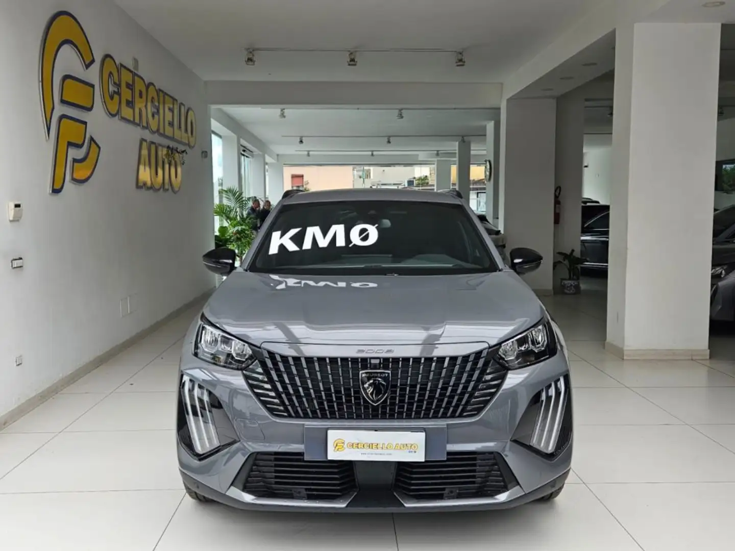 Peugeot 2008 PureTech 100 S&S Allure tua da €249,00 mensili Grigio - 1