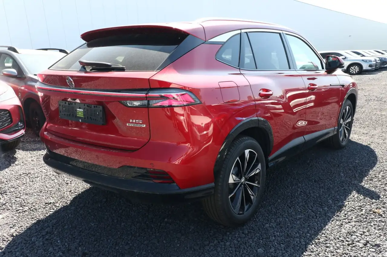 MG HS 2026