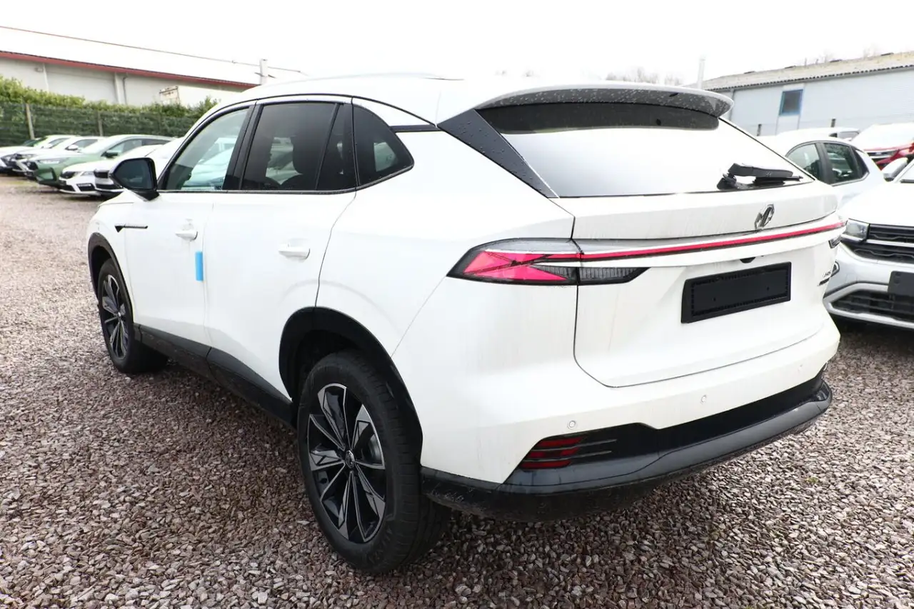MG HS 2026