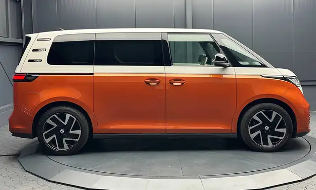 Volkswagen Id. Buzz view 6