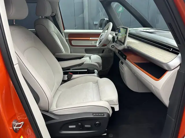 Volkswagen Id. Buzz view 10