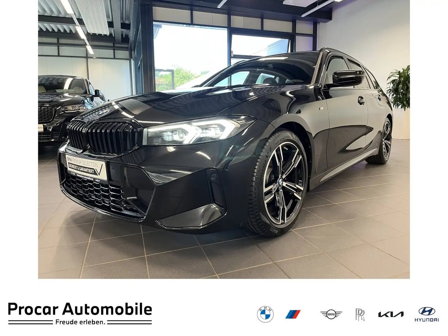 BMW 318 i Touring M Sport RFK NAVI LED Sound Syst. Fekete - 1