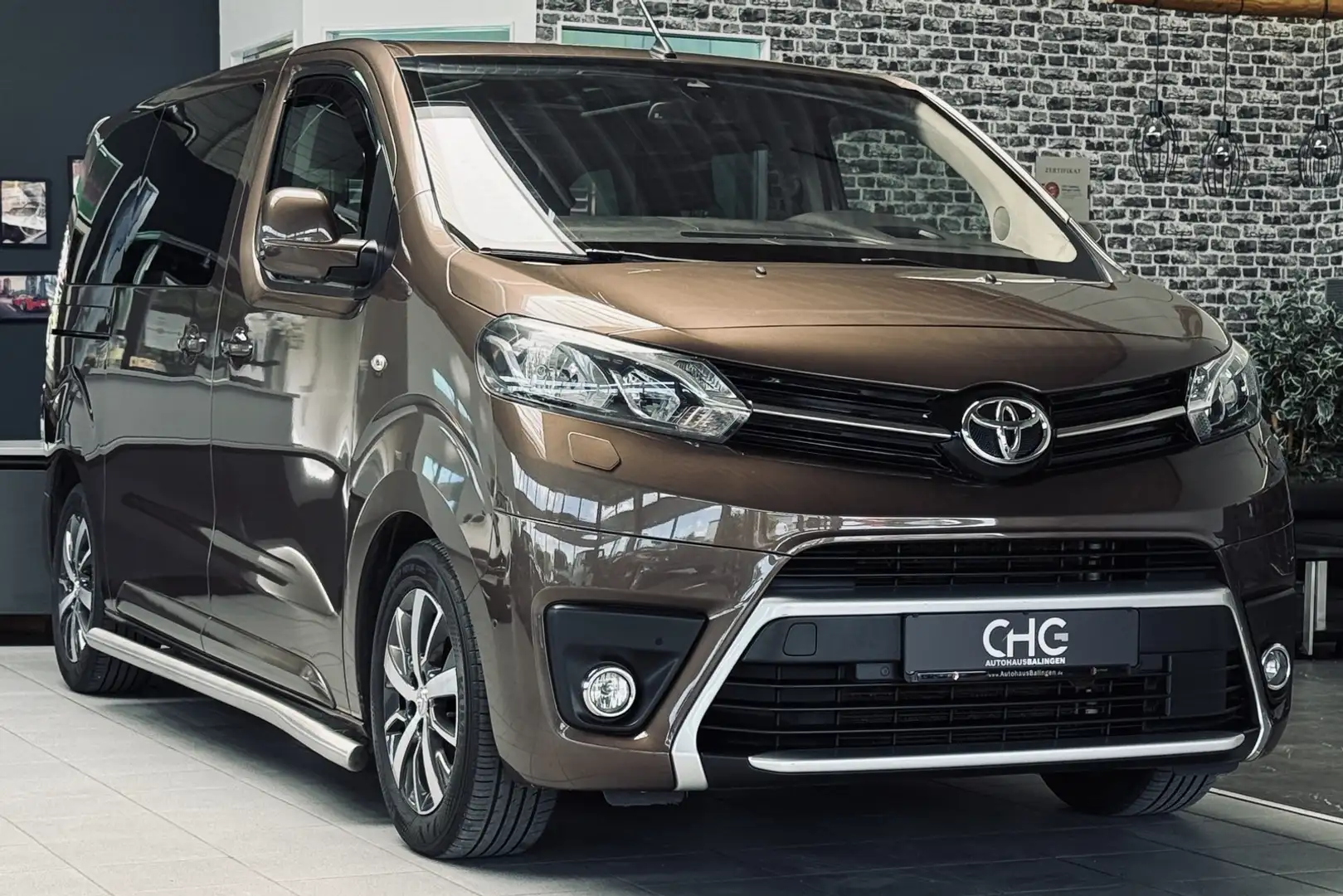 Toyota Proace Verso L1 Family Comfort |Automatik|8-Sitzer| Brun - 1