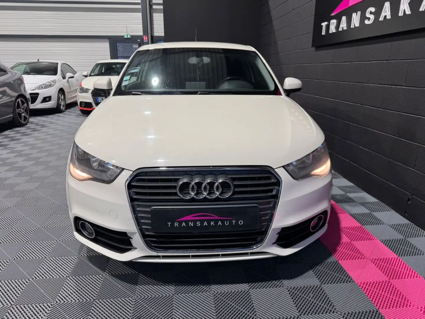Audi A1 1.4 TFSI 122 Ambition Blanc - 2