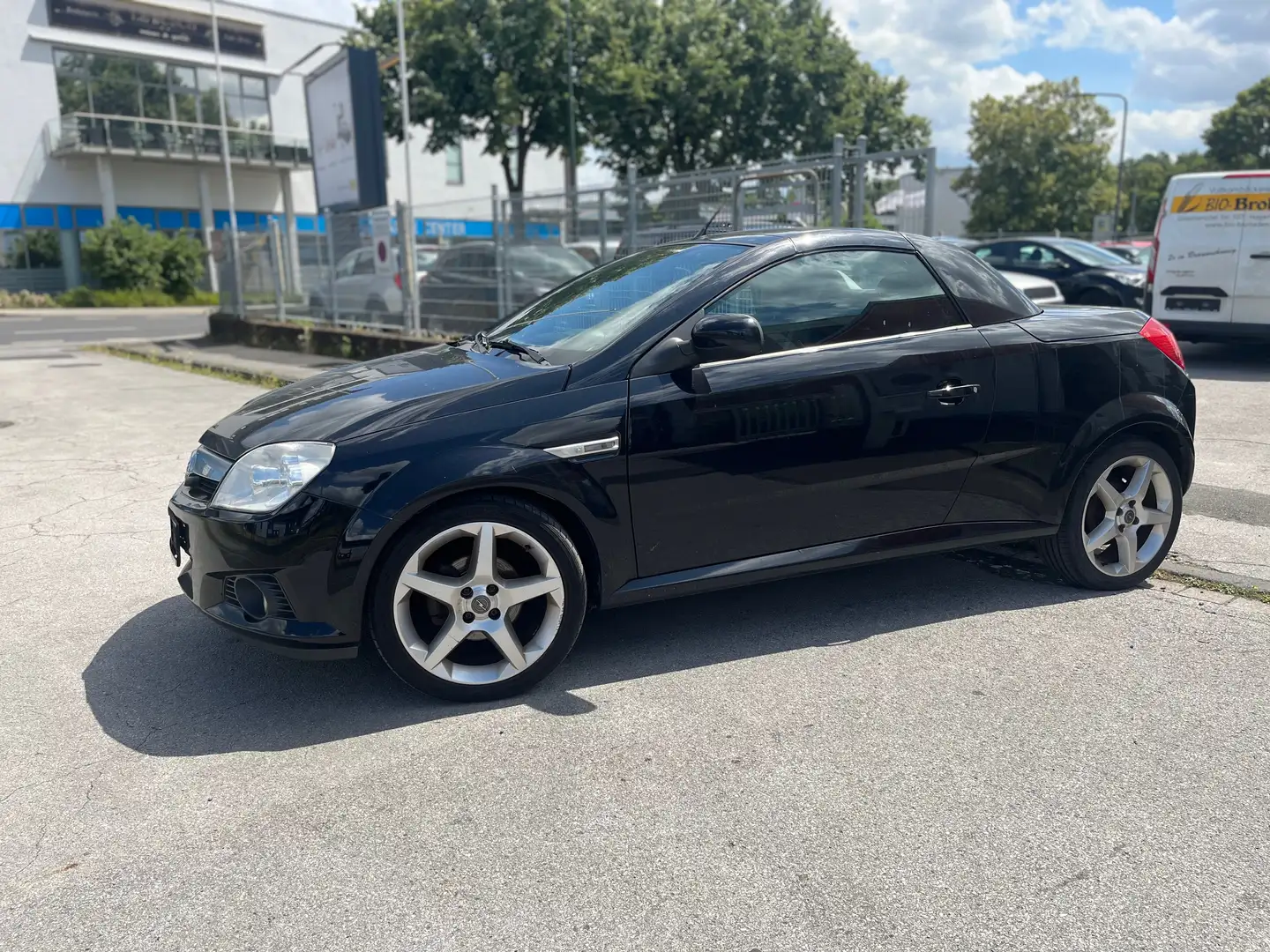Opel Tigra Sport Schwarz - 1
