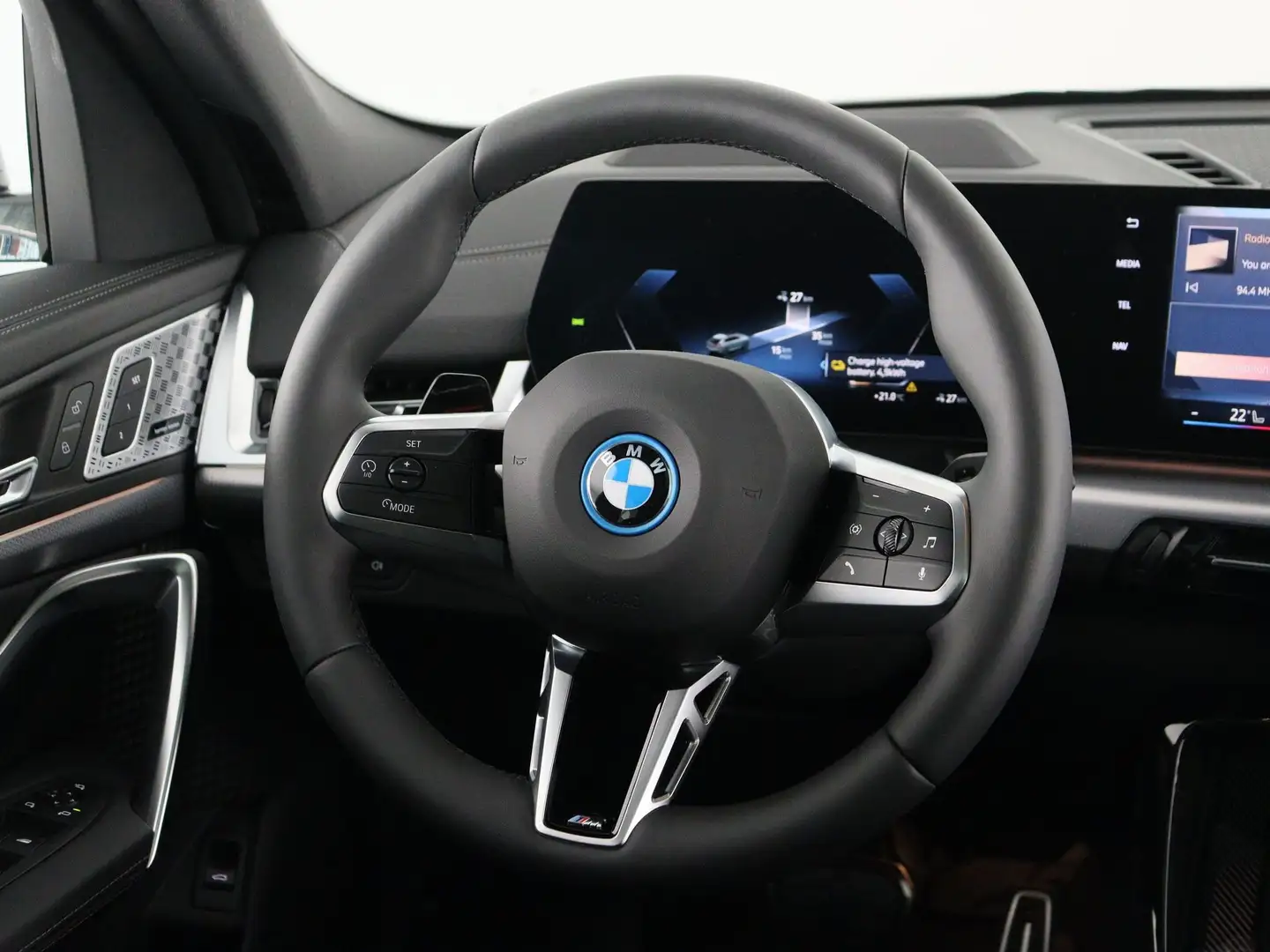 BMW iX2 eDrive20 67 kWh M Sport Edition Groen - 2