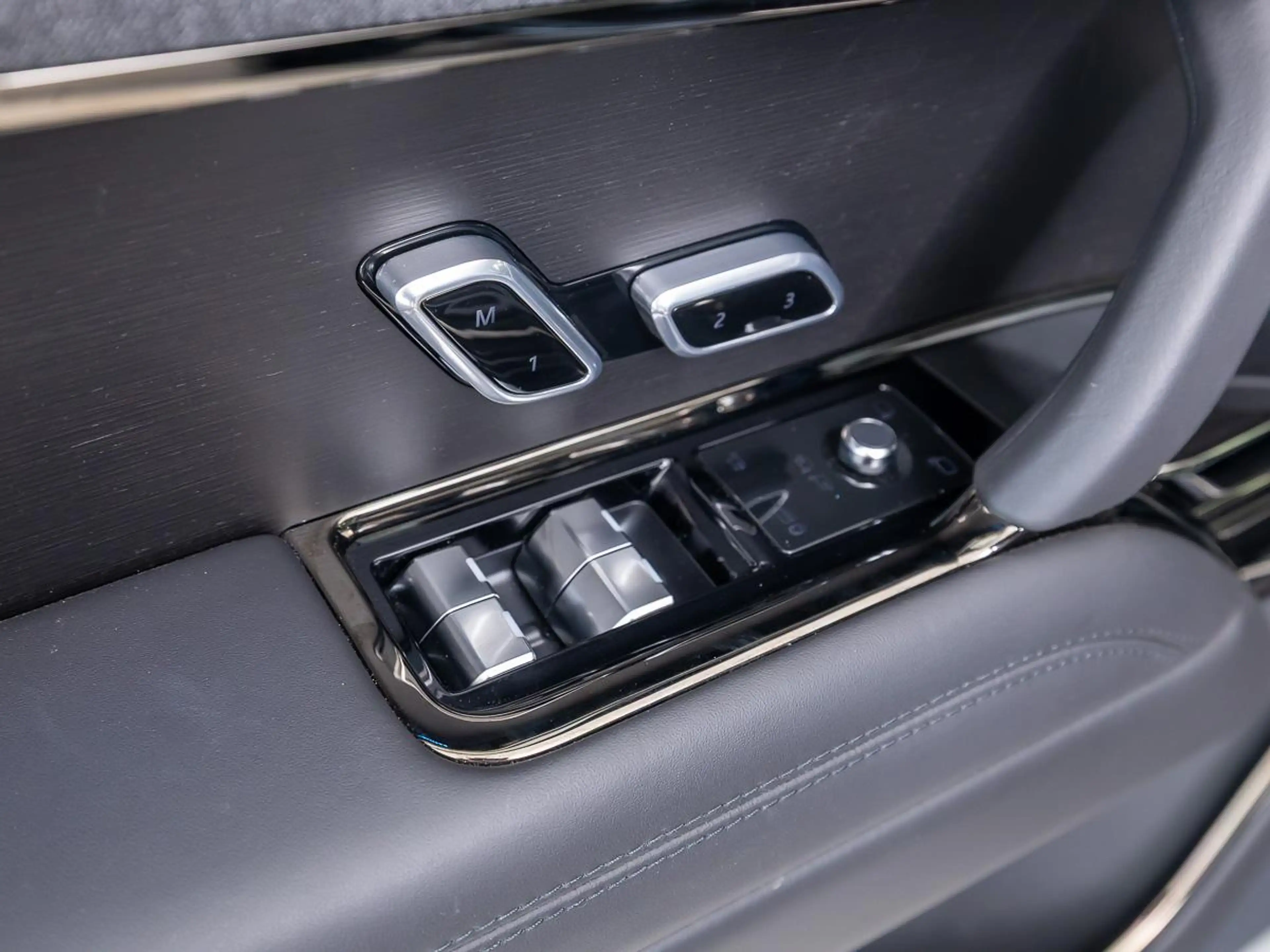 Land Rover Range Rover Sport 3.0 P460e Dynamic Edition PHEV | Towing Pack | Hea — photo 15
