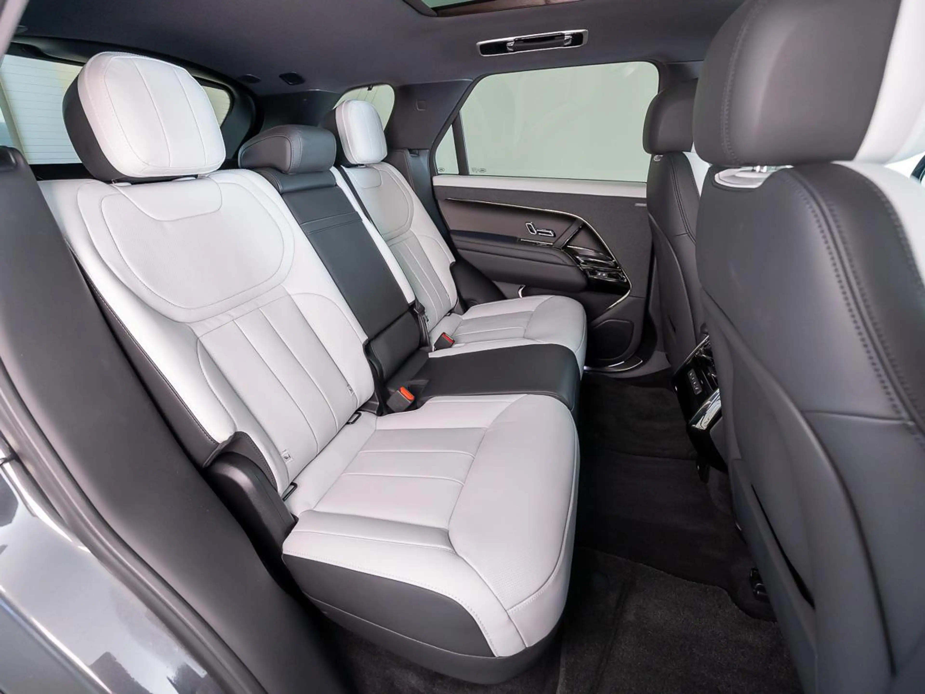 Land Rover Range Rover Sport 3.0 P460e Dynamic Edition PHEV | Towing Pack | Hea — photo 5