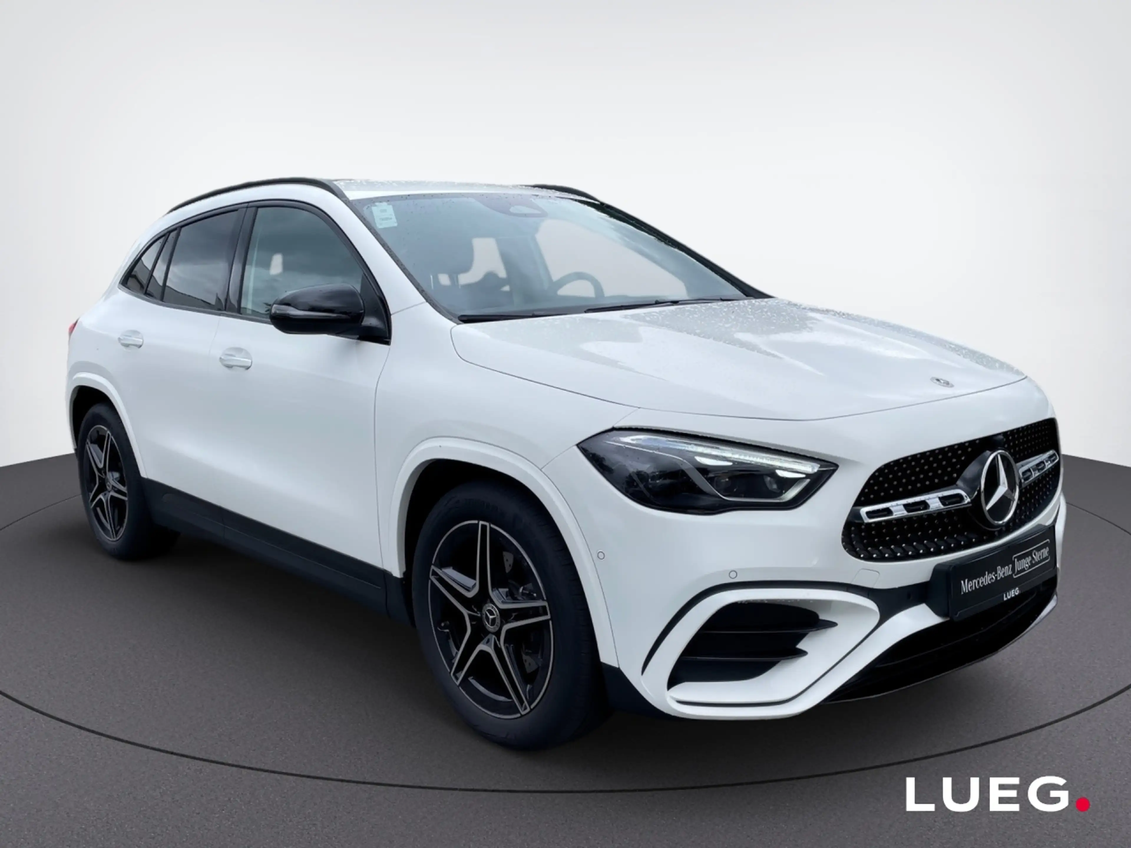 Mercedes-Benz GLA 200 d AMG+NIGHT+AHK+DISTR+MULTIB+SOUND — photo 6