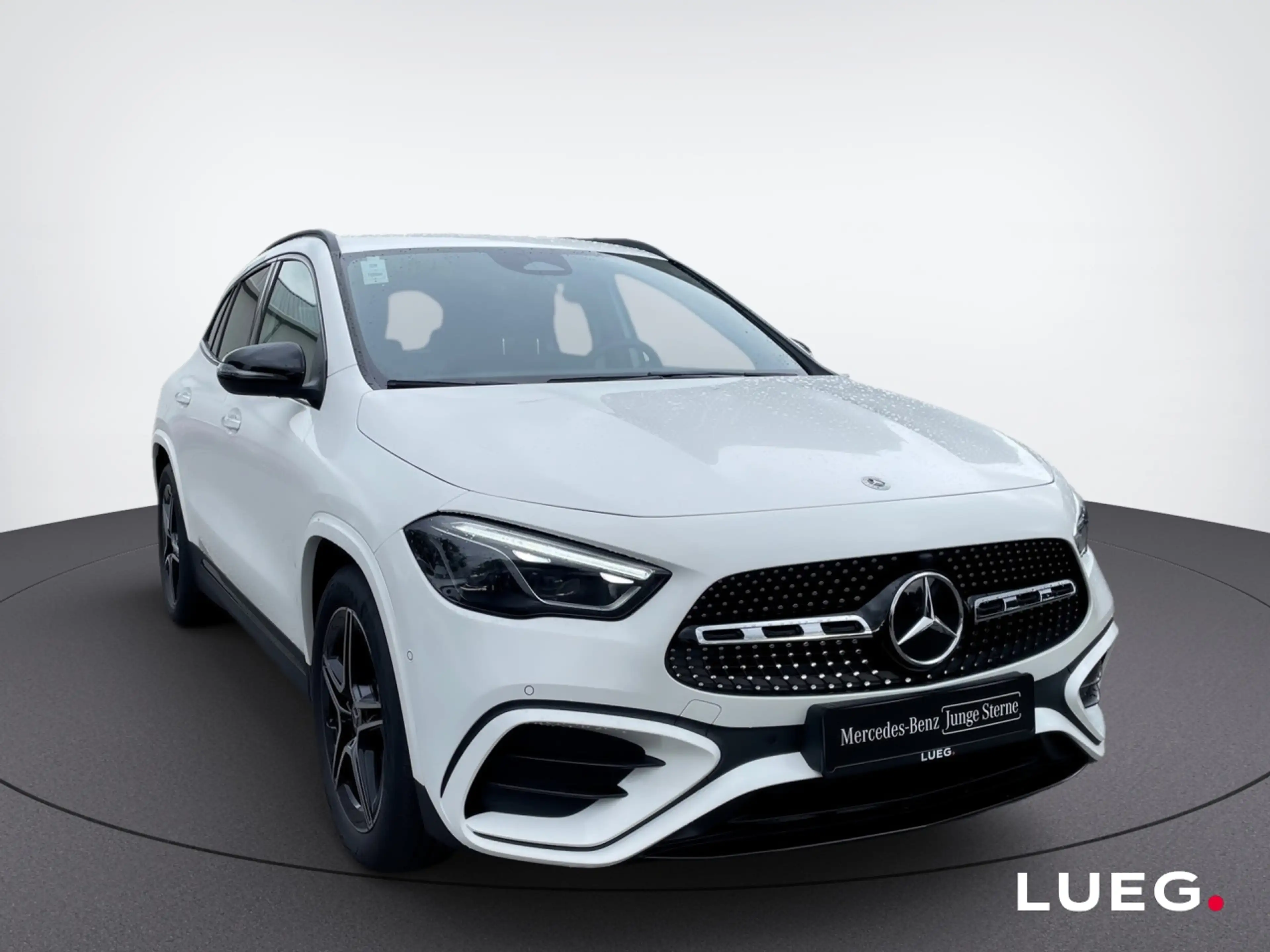 Mercedes-Benz GLA 200 d AMG+NIGHT+AHK+DISTR+MULTIB+SOUND — photo 7