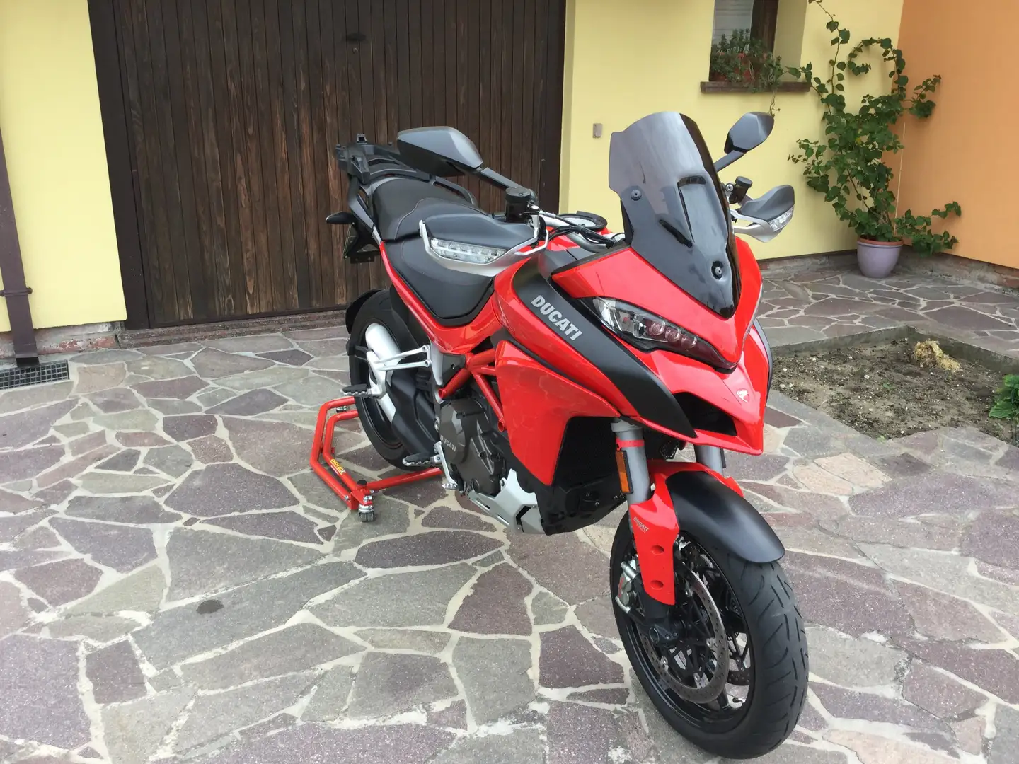 Ducati Multistrada 1200 S Rojo - 1