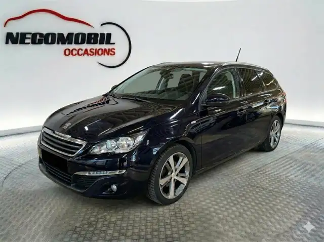 Peugeot II 1.6 BlueHDi 120 Féline