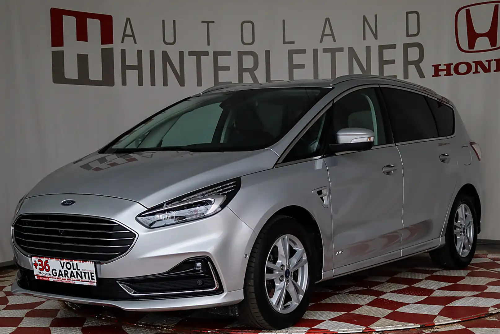Ford S-Max S-MAX Titanium AWD AHV KAMERA WINTERPAKET Silber - 1