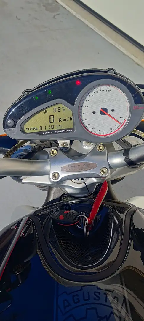 MV Agusta Brutale 910 gladio - 1