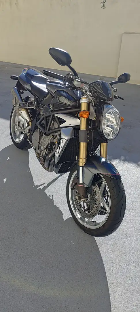 MV Agusta Brutale 910 gladio - 2