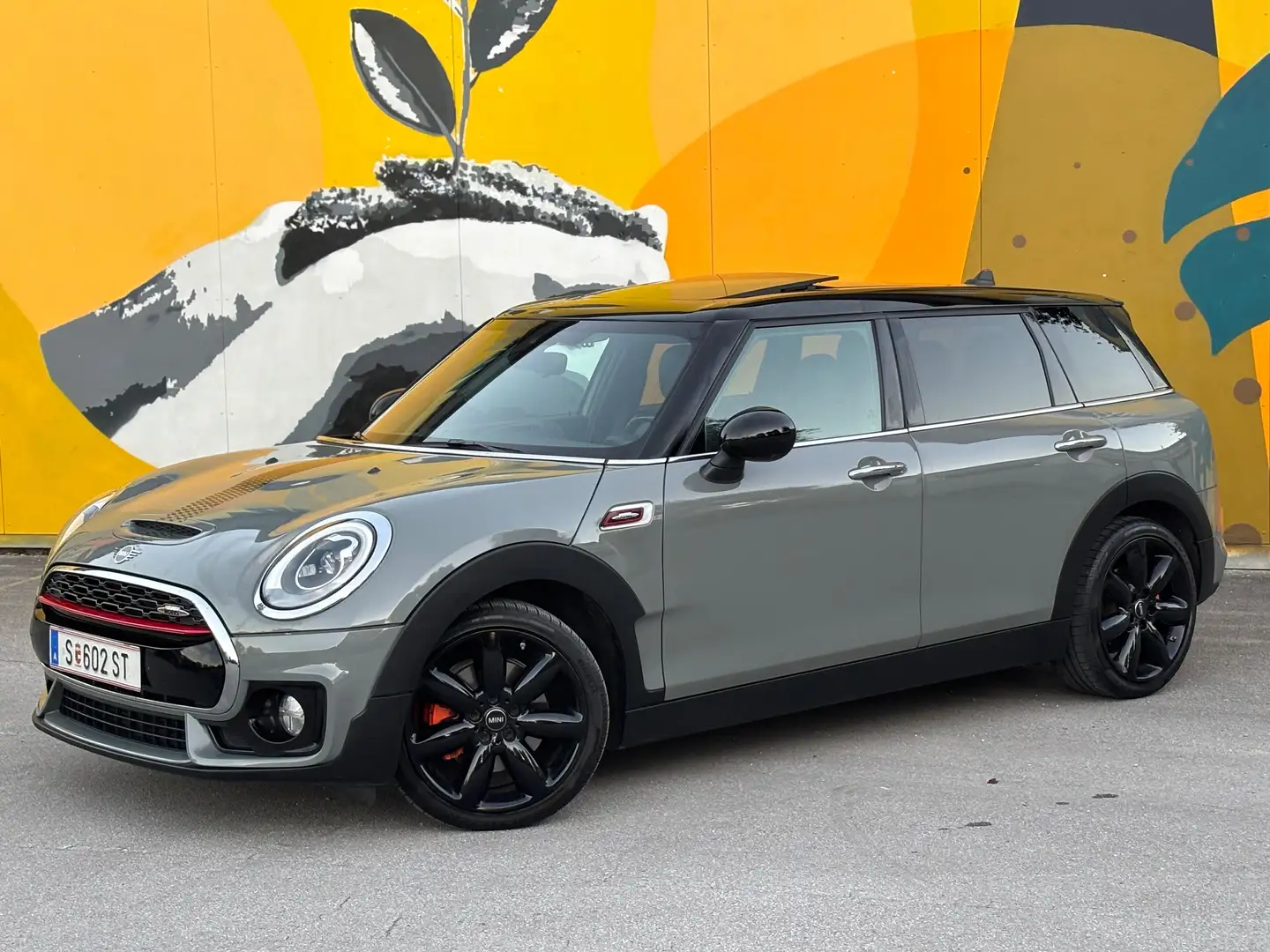 MINI Cooper D Clubman MINI Clubman JCW Aut. 2.0 D Grau - 2