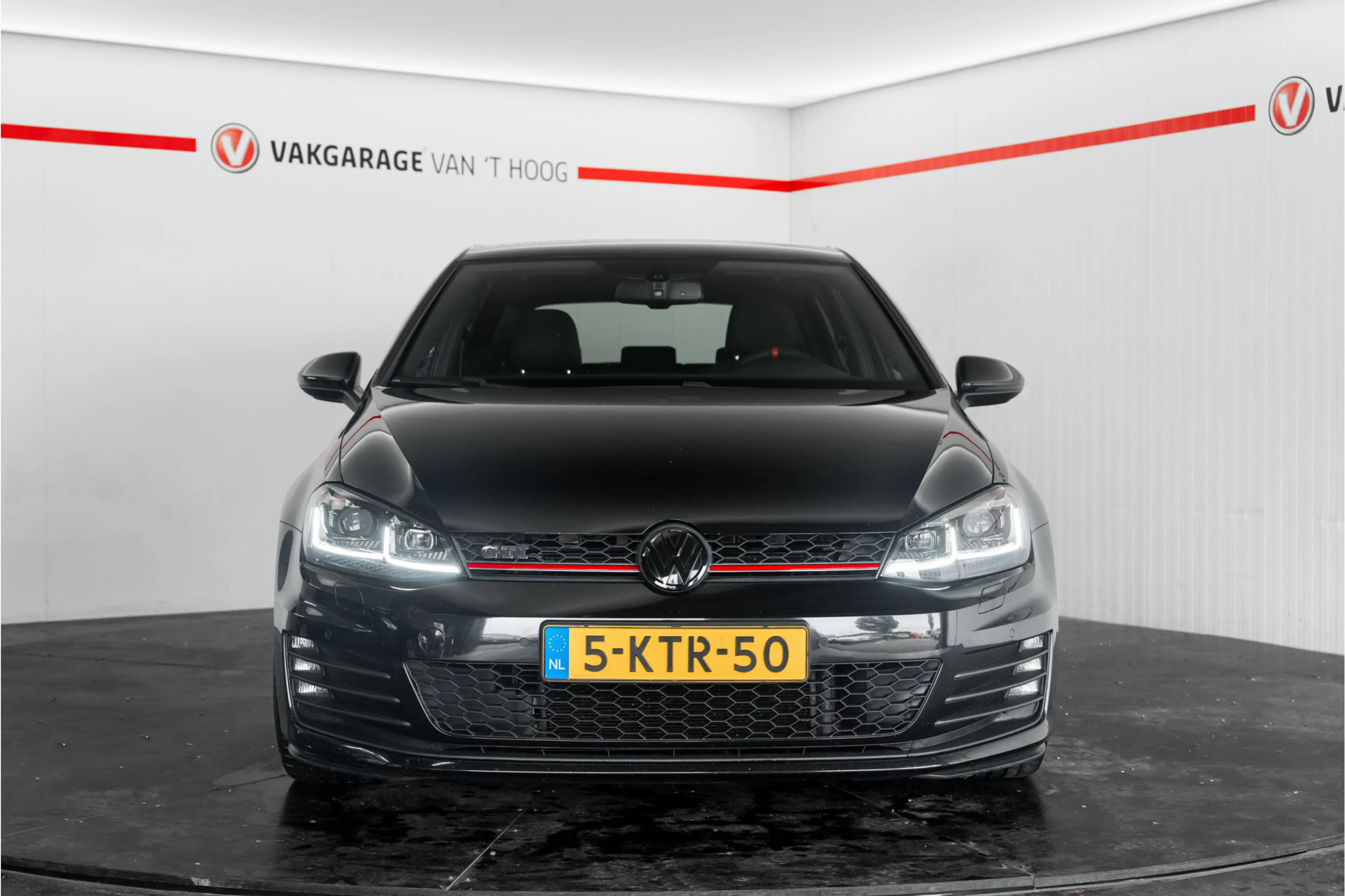 Volkswagen Golf GTI 2.0 TSI Nederlandse auto — photo 3