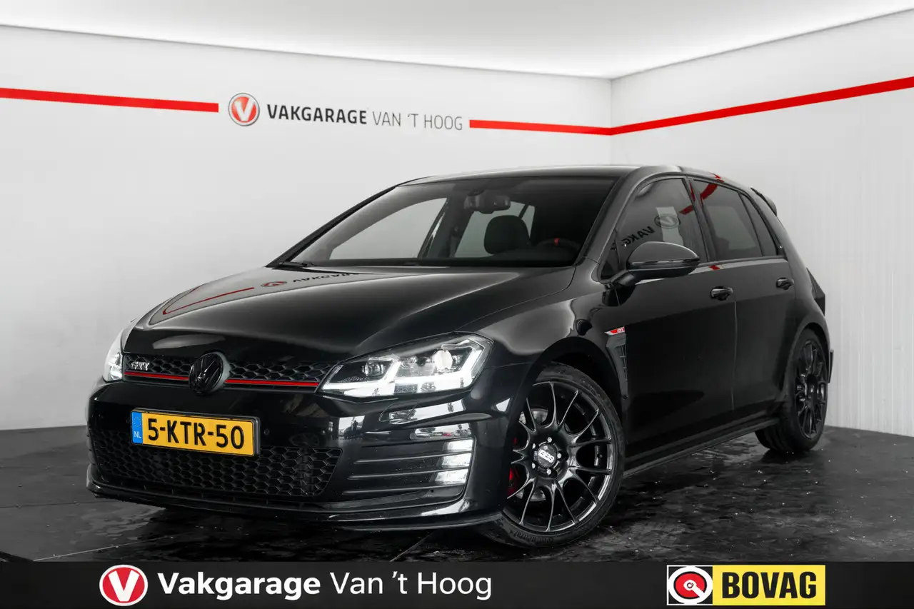 Volkswagen Golf GTI