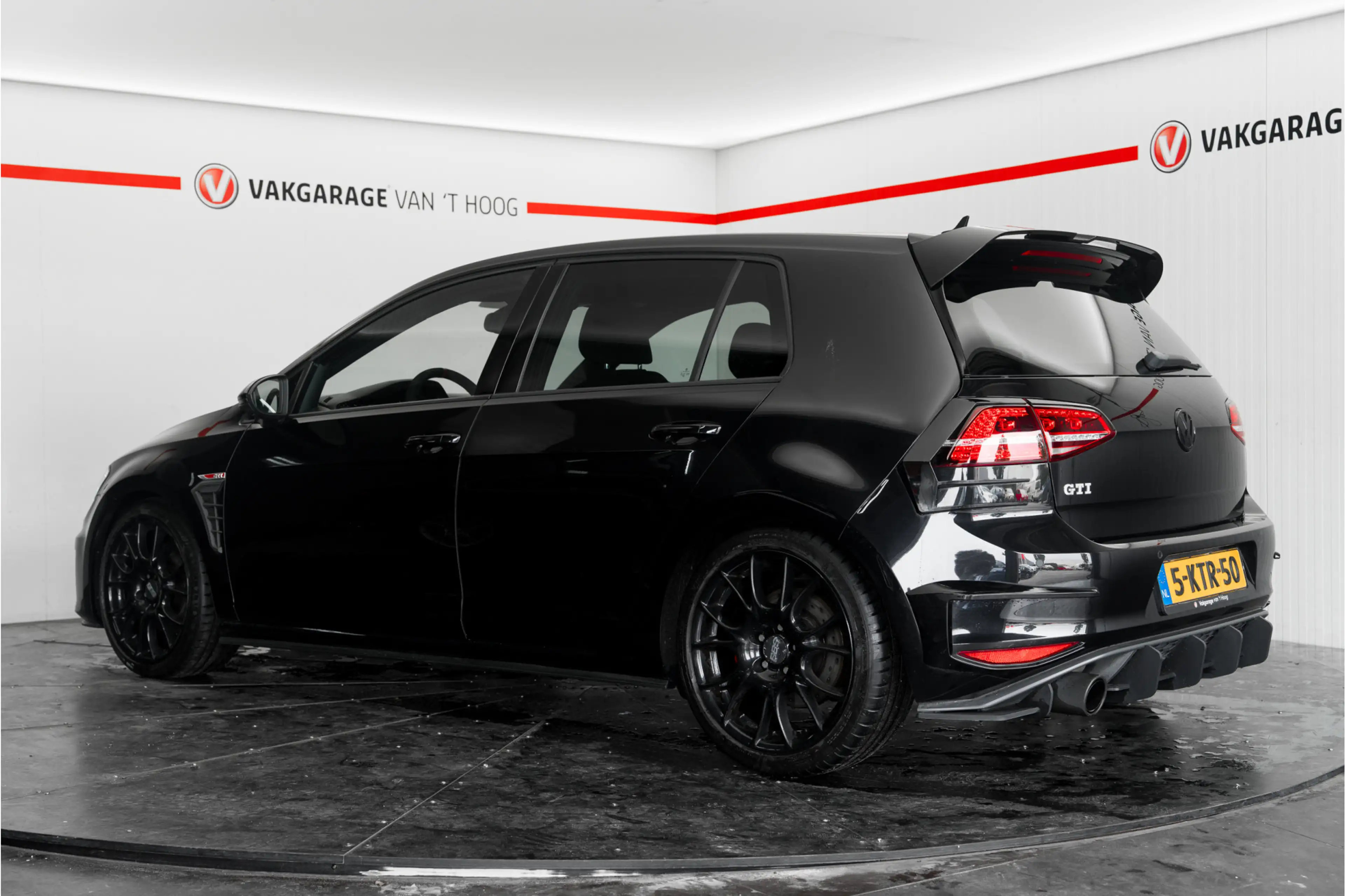 Volkswagen Golf GTI 2.0 TSI Nederlandse auto — photo 12