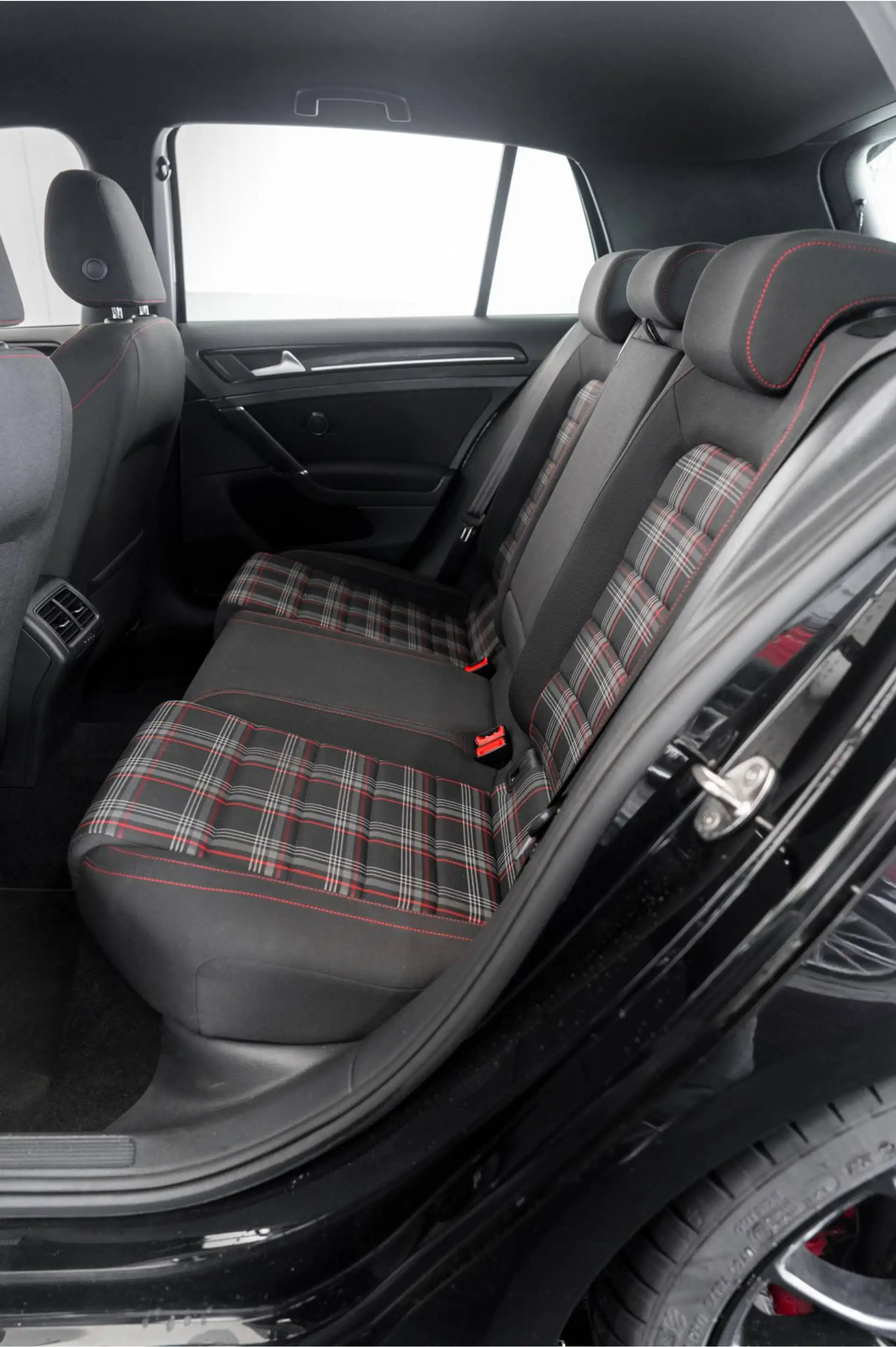 Volkswagen Golf GTI 2.0 TSI Nederlandse auto — photo 11