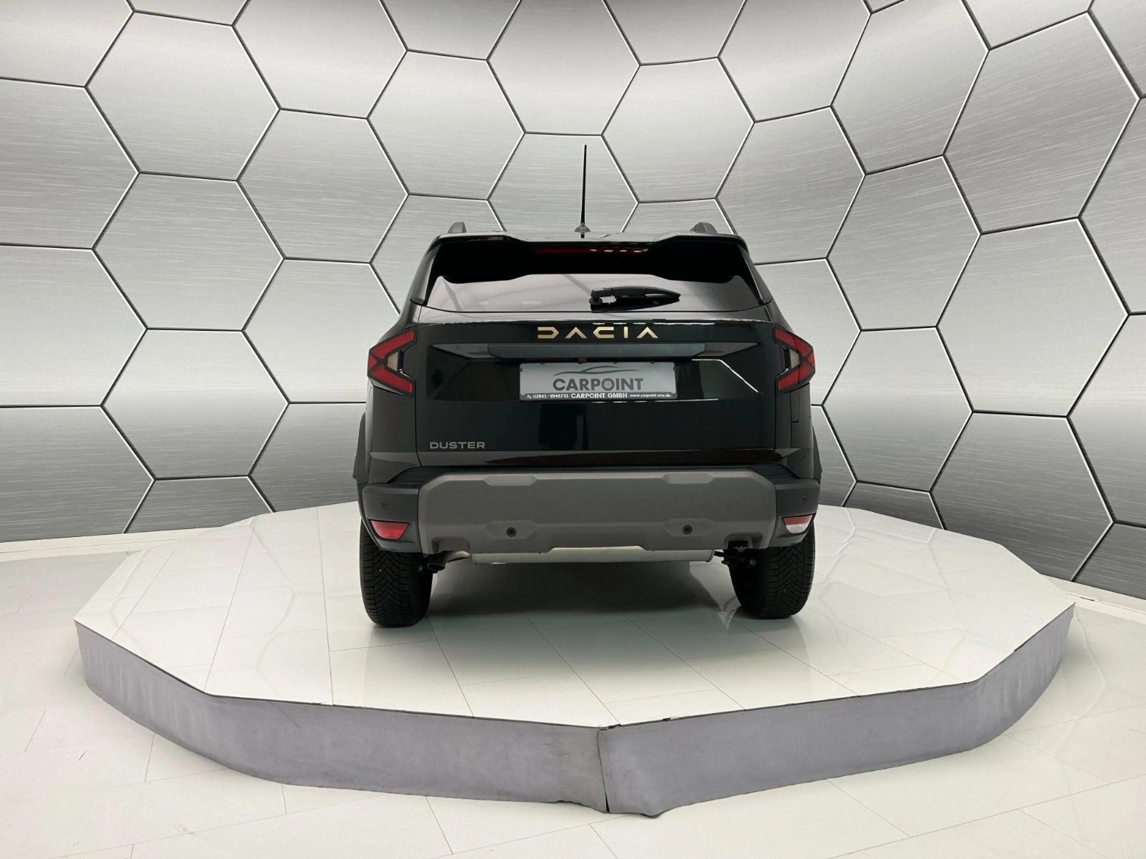 Dacia Duster Extreme Eco-G 120 Winter-Plus/City-Paket — photo 5