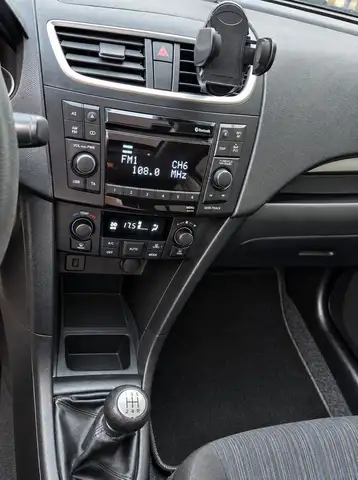 Suzuki Swift view 13