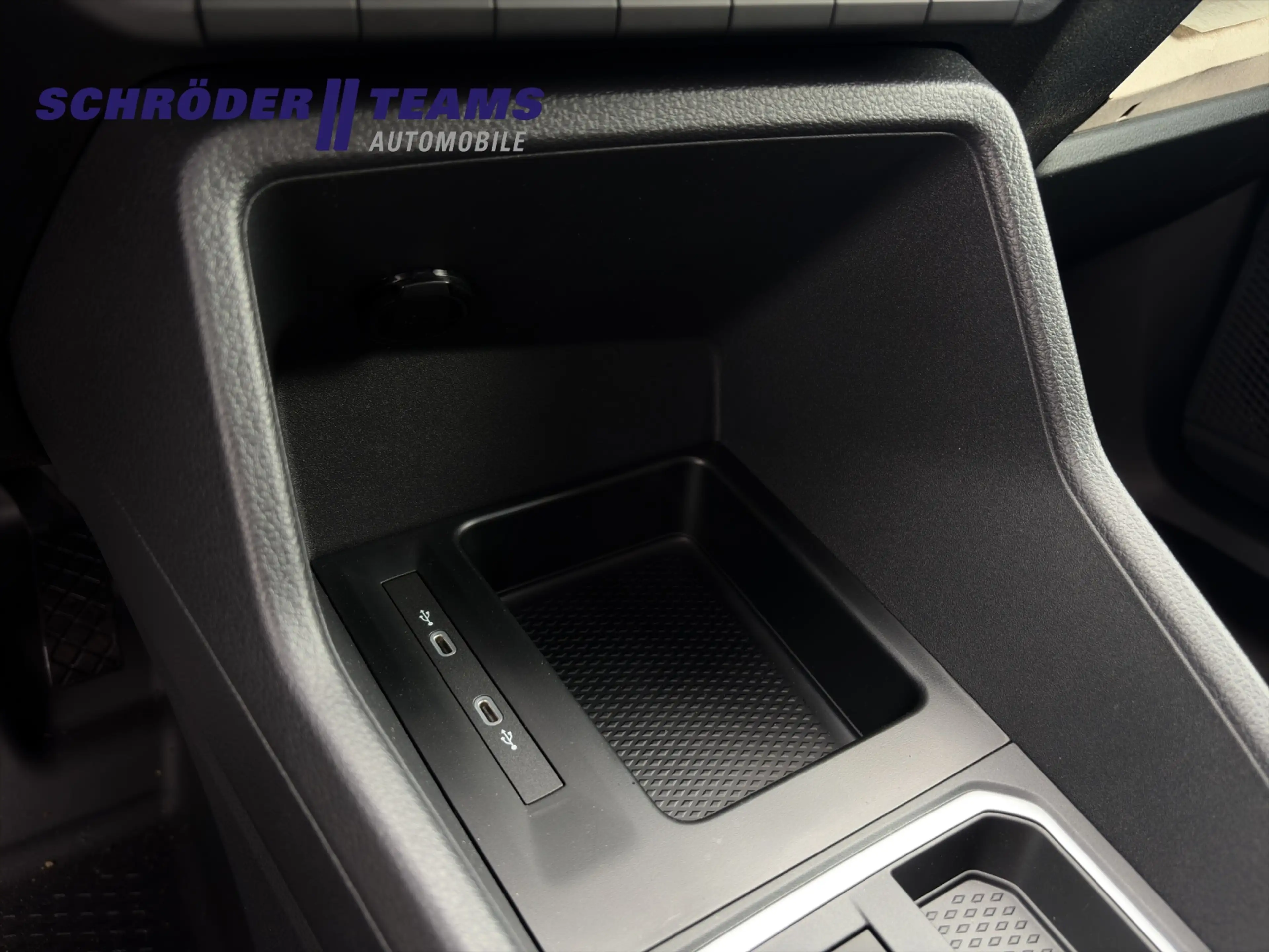 Ford Transit Connect Trend L2 Kasten — photo 12