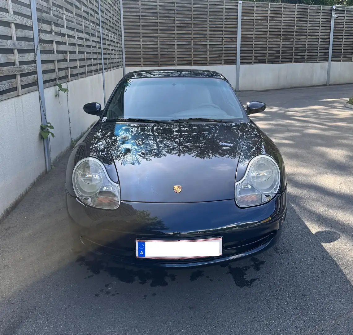 Porsche 996 911 Carrera 4 Coupé - 1