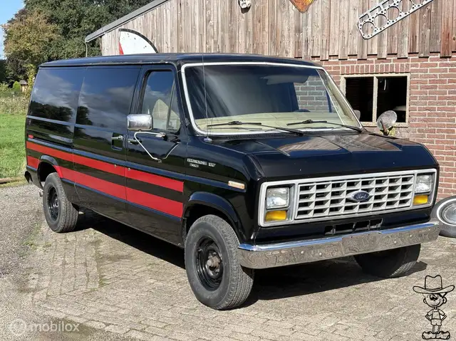 Ford Econoline USA 5.0 cargo van €6950 ex btw v8 USA